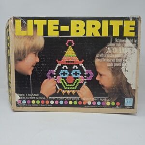 Vintage Lite Brite Original Box With Pegs and‎  Picture Assortments 1981 Works!